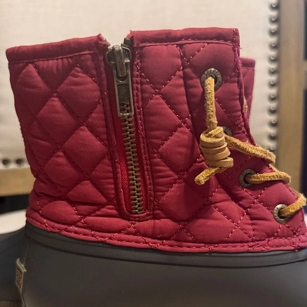 Sperry Top-Sider Women’s Burgundy and Dark Gray Winter Boots, Size 9